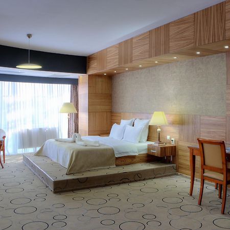Hotel Oltenia Craiova Extérieur photo