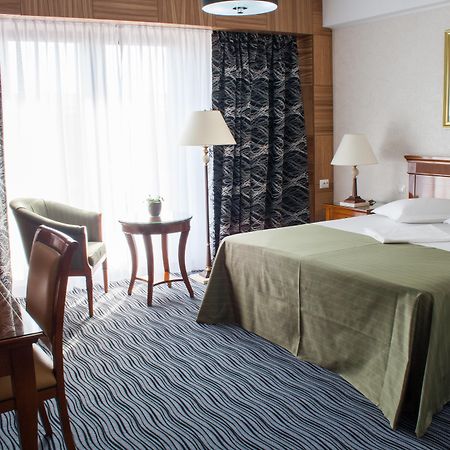 Hotel Oltenia Craiova Extérieur photo