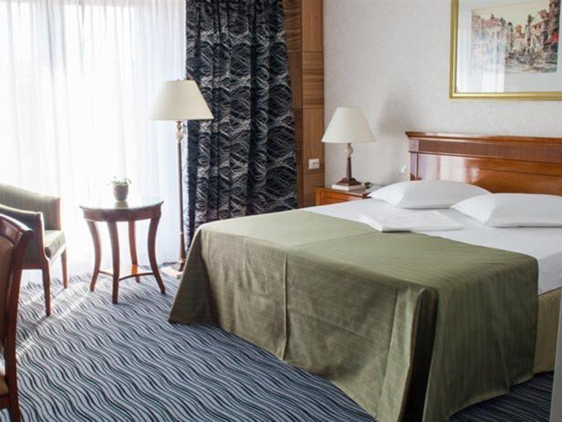 Hotel Oltenia Craiova Extérieur photo