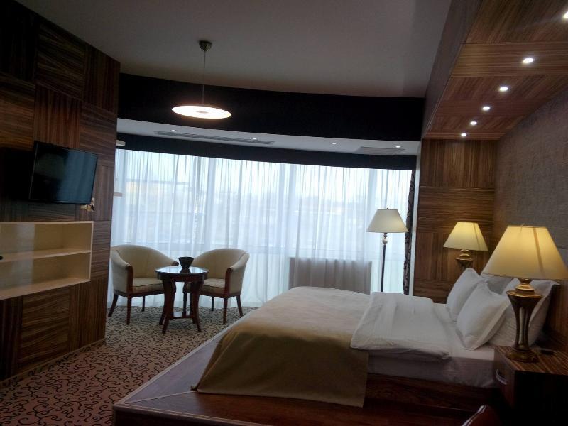 Hotel Oltenia Craiova Extérieur photo
