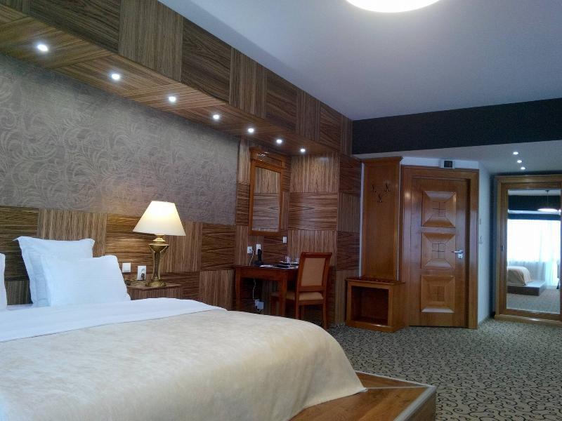 Hotel Oltenia Craiova Extérieur photo