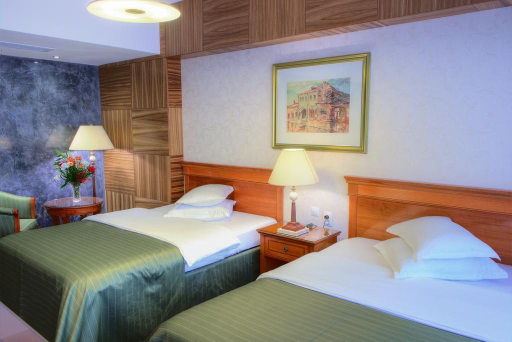 Hotel Oltenia Craiova Extérieur photo